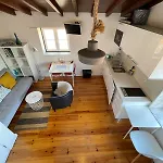 Downtown 2 Bedroom Aircon & Amazing Castle View Διαμέρισμα *