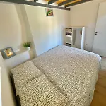 Διαμέρισμα Downtown 2 Bedroom Aircon & Amazing Castle View