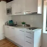 Apartamento Downtown 2 Bedroom Aircon & Amazing Castle View