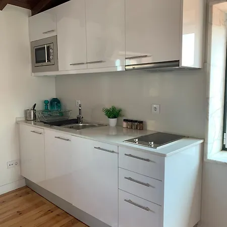 Apartment Downtown 2 Bedroom Aircon & Amazing Castle View