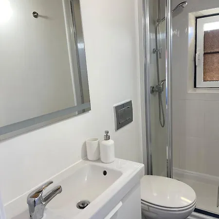 Downtown 2 Bedroom Aircon & Amazing Castle View * Lisboa