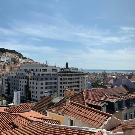 Downtown 2 Bedroom Aircon & Amazing Castle View * Lisboa