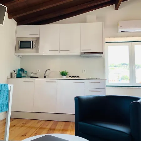 Apartment Downtown 2 Bedroom Aircon & Amazing Castle View Lisbon