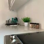Downtown 2 Bedroom Aircon & Amazing Castle View Apartmán