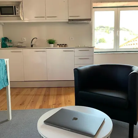 Downtown 2 Bedroom Aircon & Amazing Castle View Apartament Lizbona
